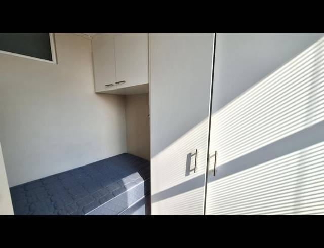 2 BEDROOM PROPERTY TO RENT IN HILLCREST